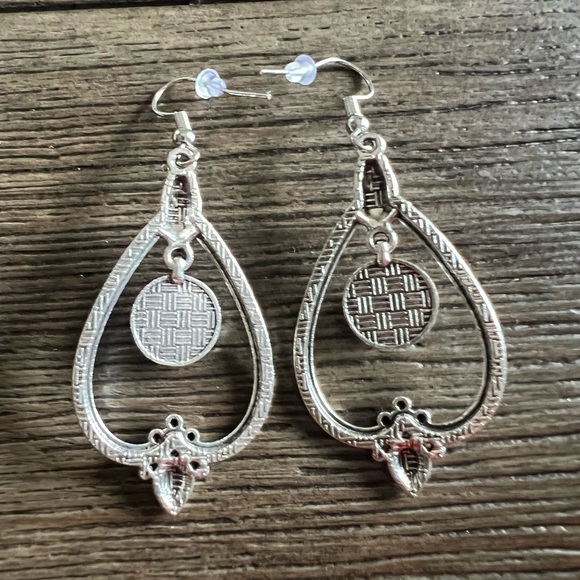 TURQUOISE WATER DROP EARRINGS - Picture 5 of 8